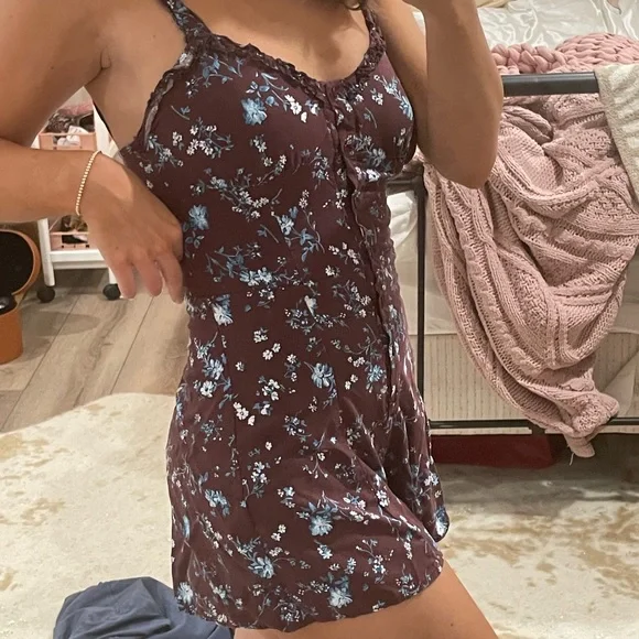 Urban outfitters brown blue floral romper - Picture 6 of 6